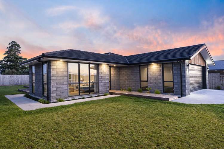 71 Kaurinui Crescent One Tree Point_1