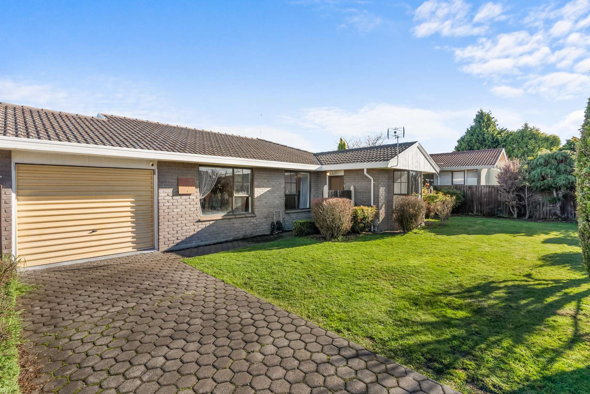 2/136 Middlepark Road Upper Riccarton_0