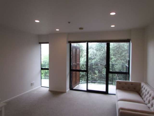9a/23 Emily Place Auckland Central_4