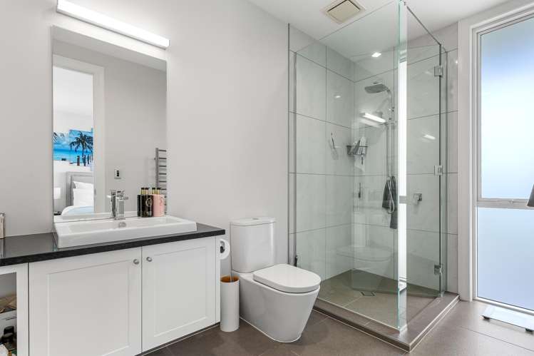 20 Stevensons Crescent Albany Heights_31