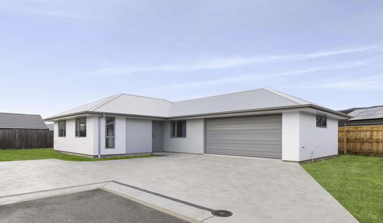 9 Ambrosia Street The Meadows_1