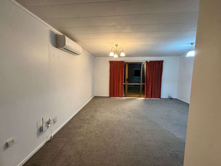 16 Pohutukawa Place Ellerslie_1