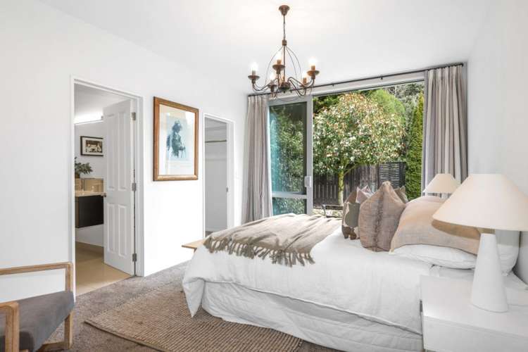 4 Chorley Place Hillsborough_9