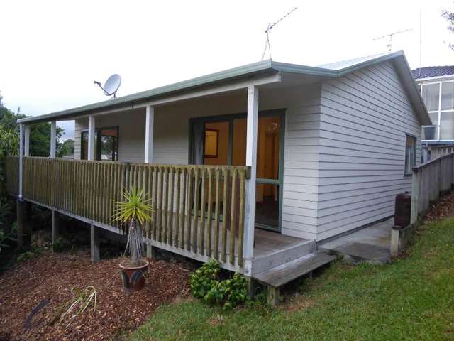 2 Bedroom home in Cockle Bay!