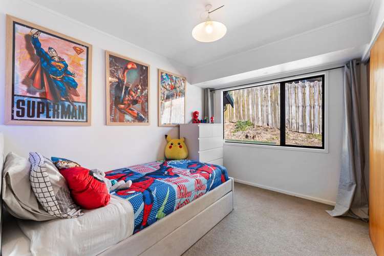 10 Camilla Grove Totara Vale_16