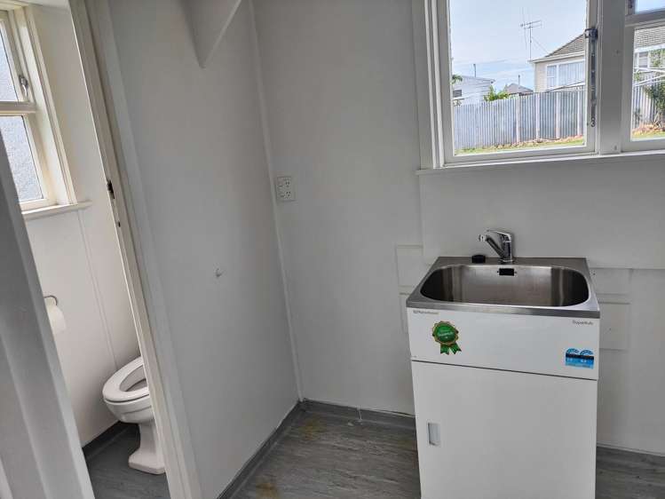 98 Grants Road Marchwiel_10