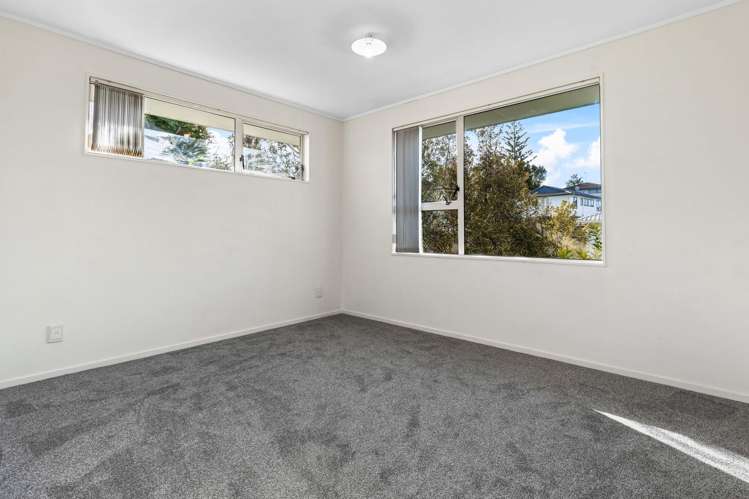 227 Glengarry Road Glen Eden_13