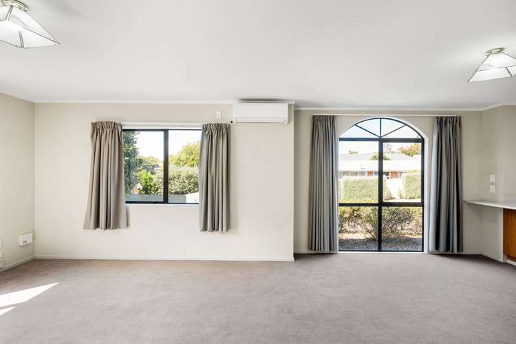 4 Dunsford Mews Hamilton Central_11