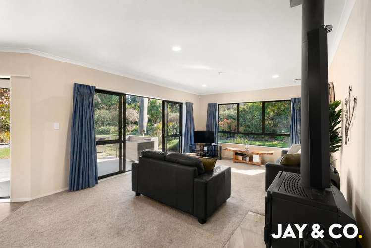 27 Monument Road_4