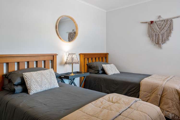 224 Ranolf Street Glenholme_23