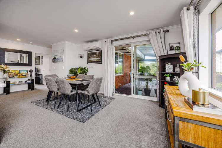31 Black Beech Crescent Takanini_5
