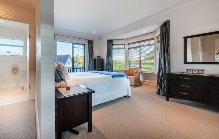 63 Staincross Street Green Bay_12