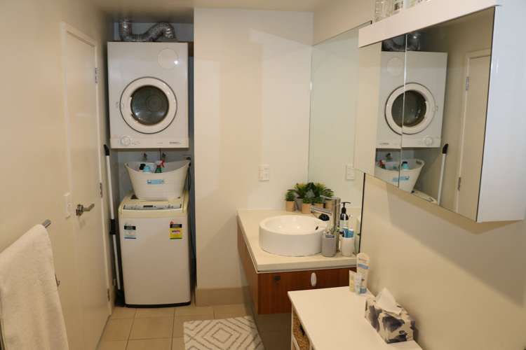 238/8 Dockside Lane Auckland Central_17