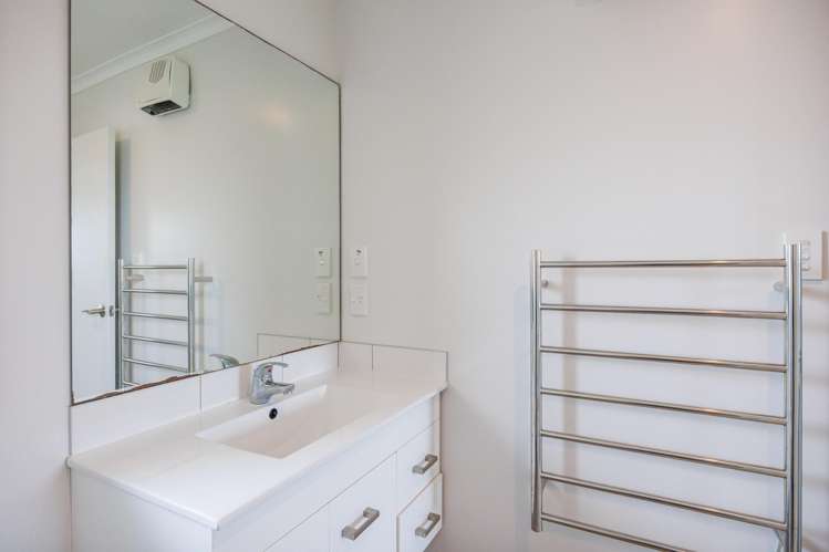 19 Varsity Heights Fitzherbert_16