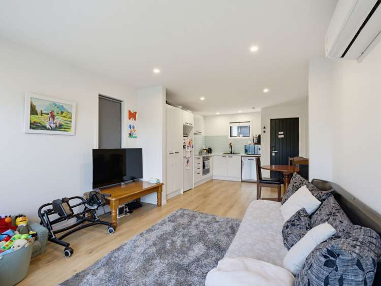1E Stott Avenue Birkdale_4