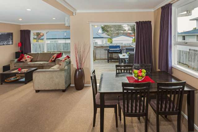 8 De Thiery Place Pakuranga Heights_3