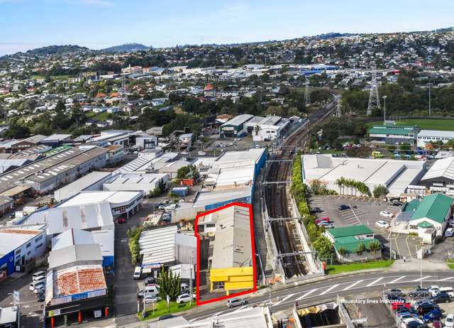 NEW LYNN STANDALONE FREEHOLD - IT'S NUMBER 1!