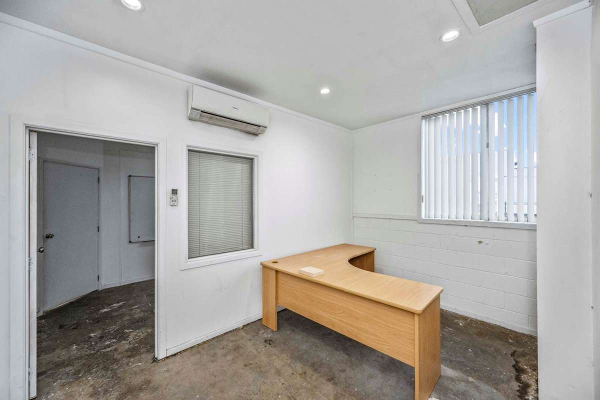 Unit A/17 Huia Road_3