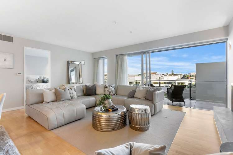 1E/11 George Street Newmarket_4