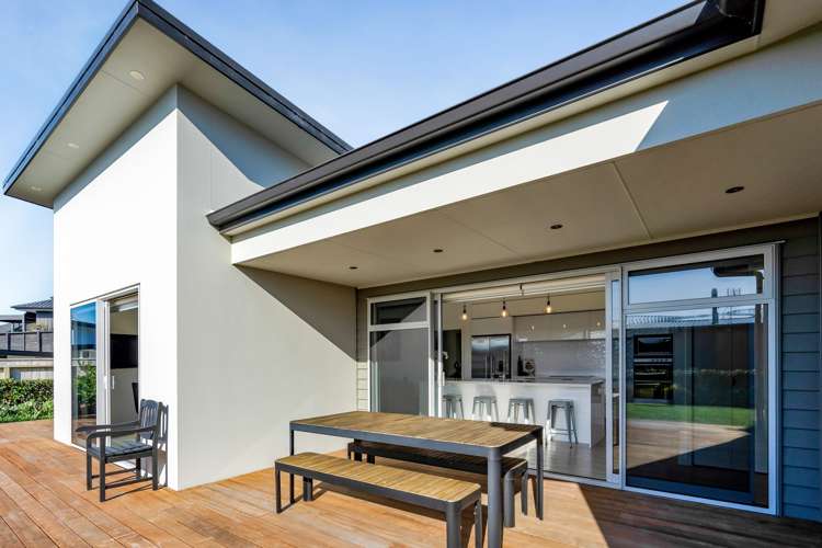 24 Kotare Drive Waiwhakaiho_8