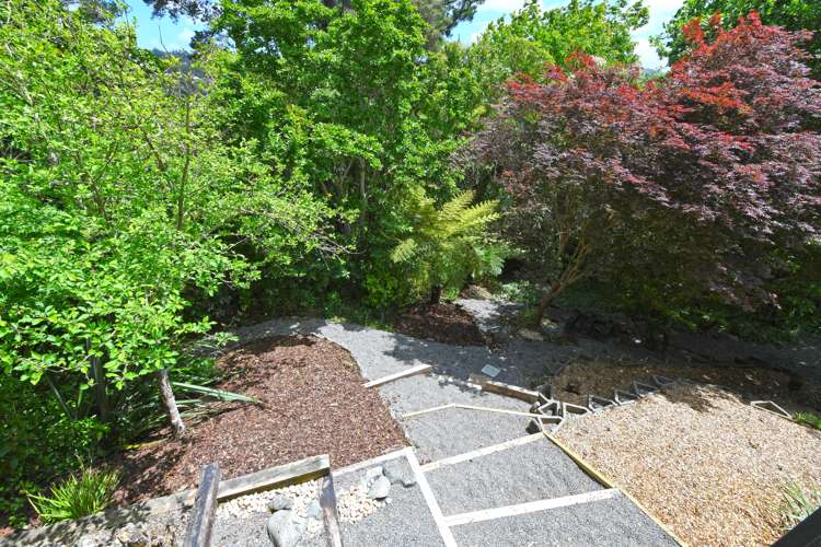 43 Dalton Grove Stokes Valley_18