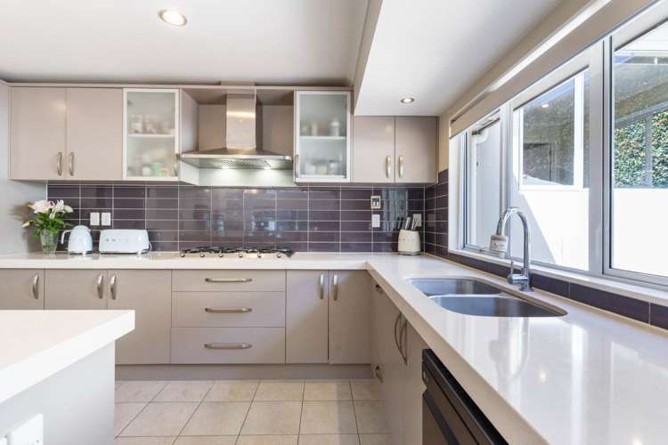 2 Leburn Crescent Mission Heights_24