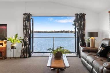 10 Elana Court_4