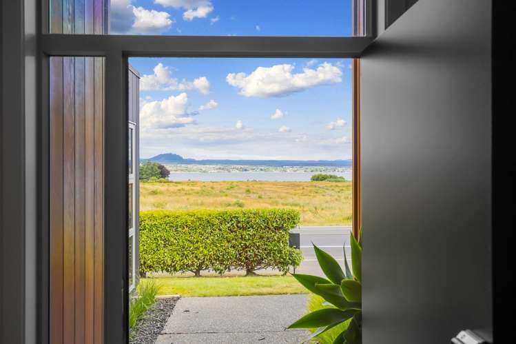204 Acacia Bay Road_0