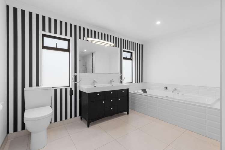 8 Aylesbury Terrace Otumoetai_25