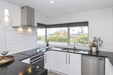 22 Menin Gate Crescent_4