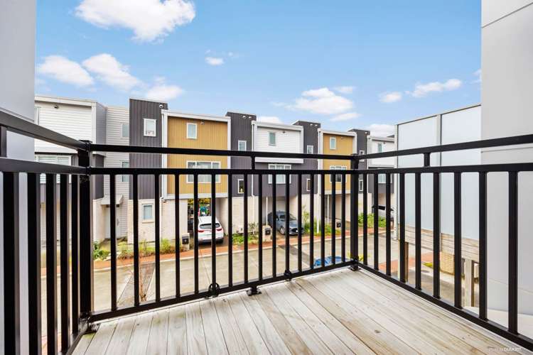 14 Ceramic Lane New Lynn_11