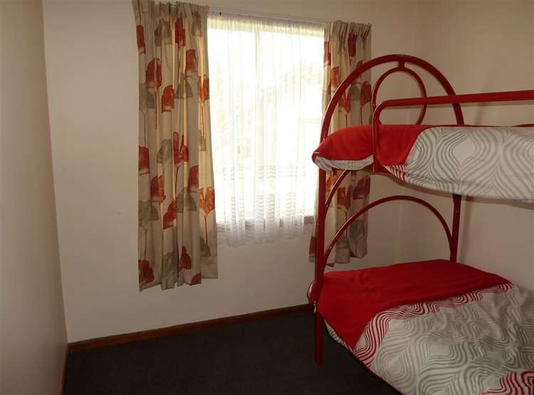 21 West Crescent Te Puru_17