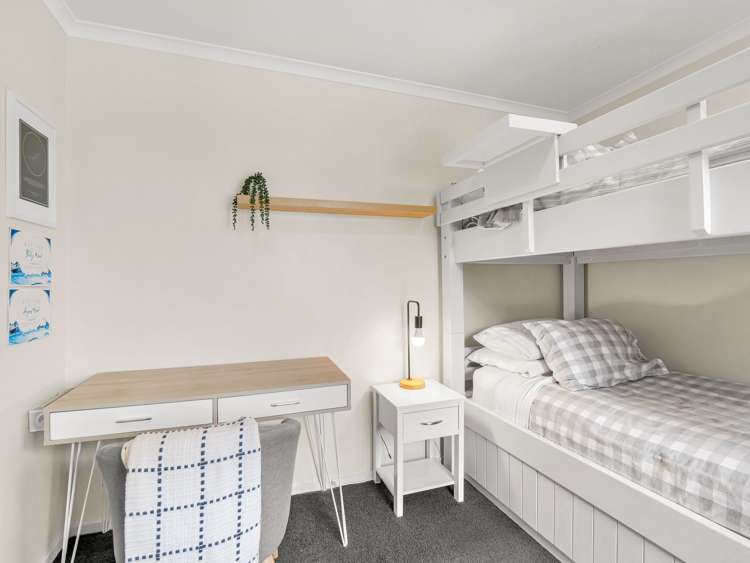 9 Majestic Way Kelvin Grove_28