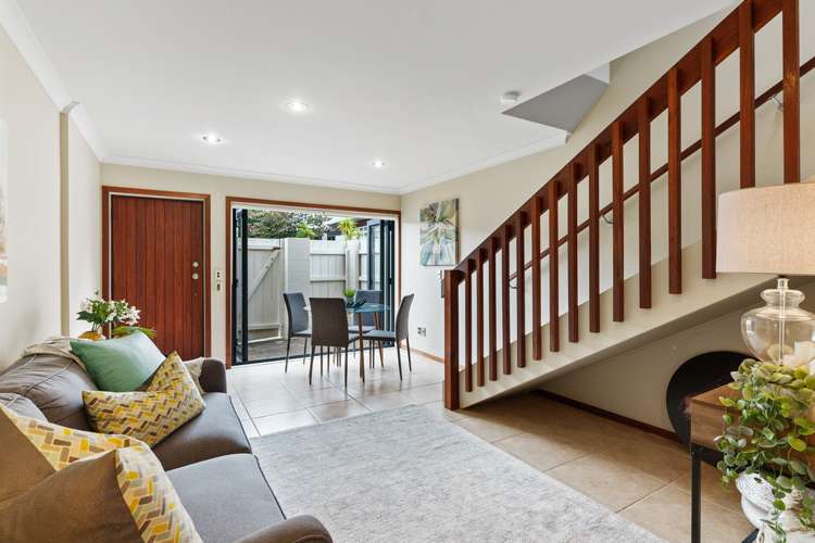 8/137 Jervois Road Herne Bay_1