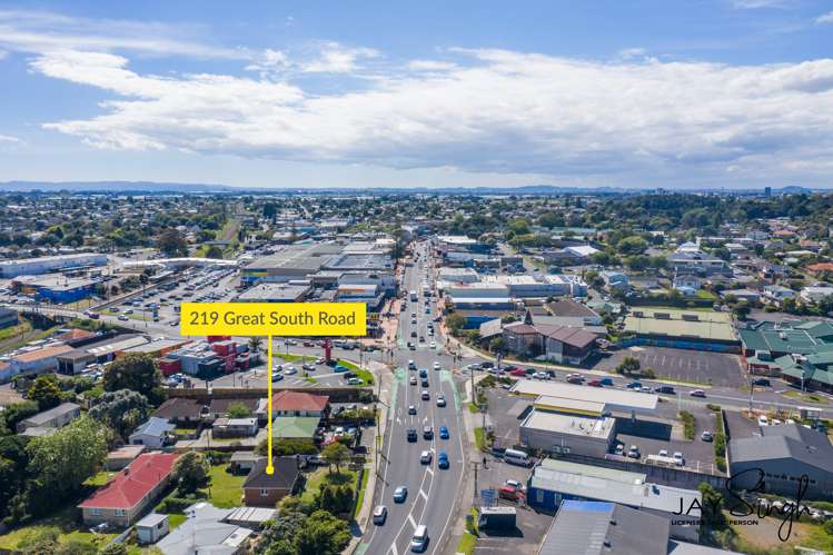219 Great South Road Manurewa_11