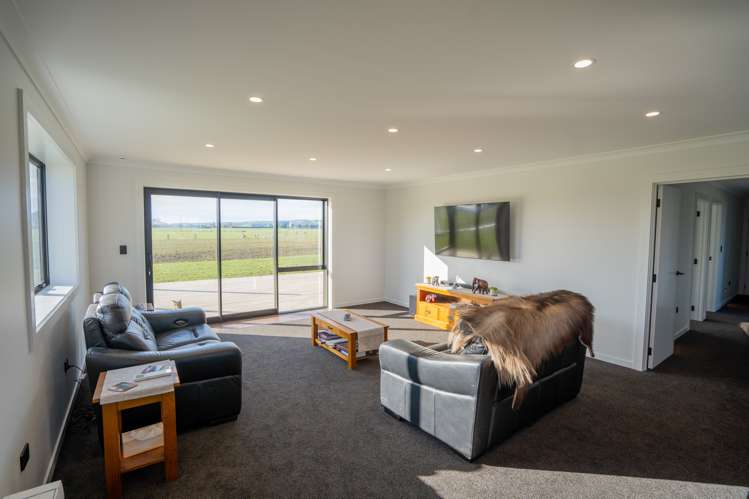 83 O'Shannessy Road Winton Surrounds_4