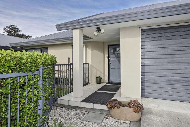 1015 Caroline Road Mayfair_15