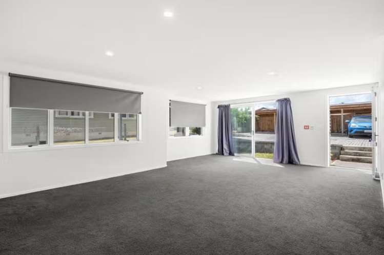 Units 1-6/200 Pilkington Road Point England_6