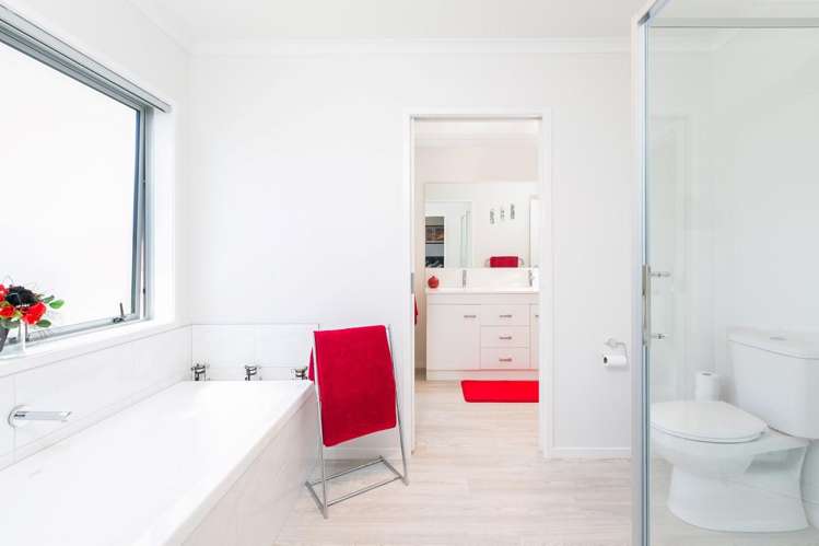 1 Boulder Lane Pyes Pa_5