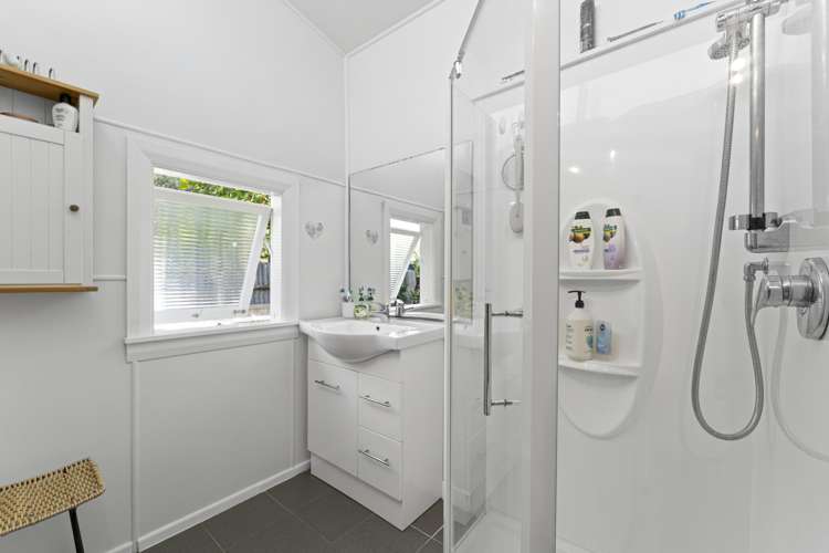 29 Rangiuru Road Otaki Beach_9