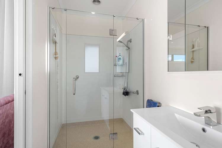 221 The Ridgeway Stoke_16
