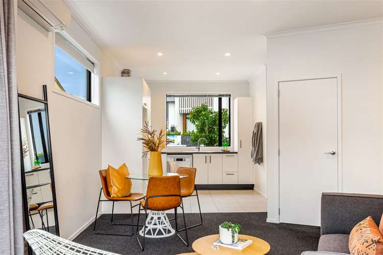 10 Frank Gill Road Hobsonville_11