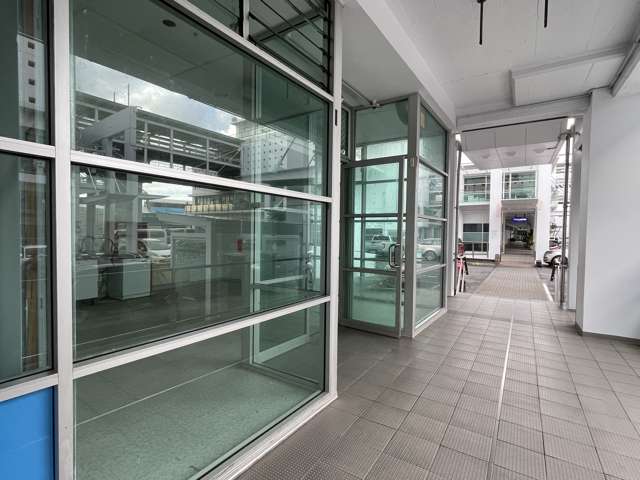 High-Profile Waterfront Turnkey Barbershop