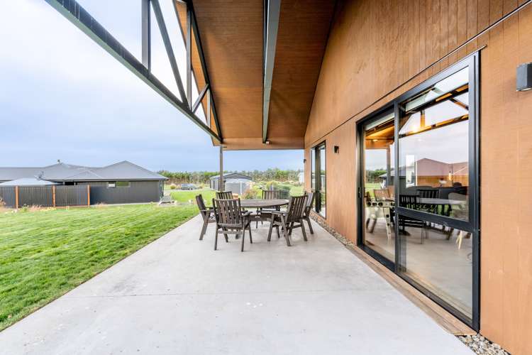 5 Black Road Otatara_20