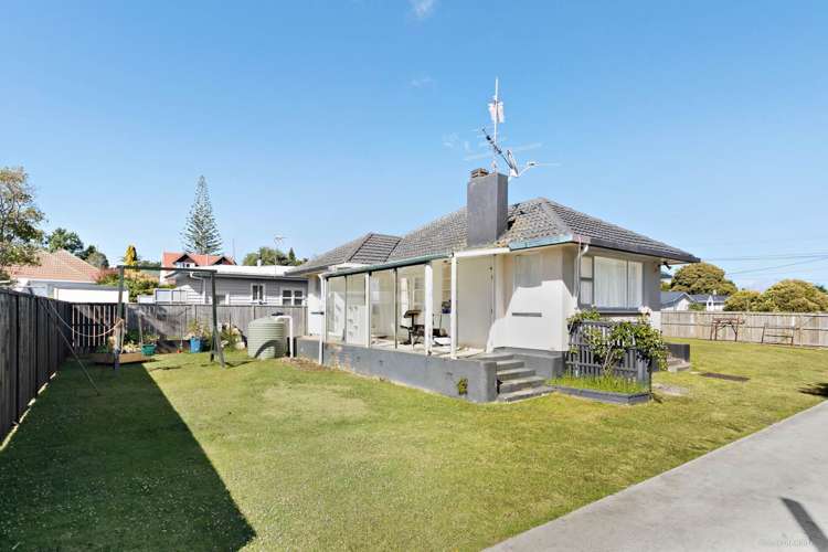 95 Lynwood Road New Lynn_10