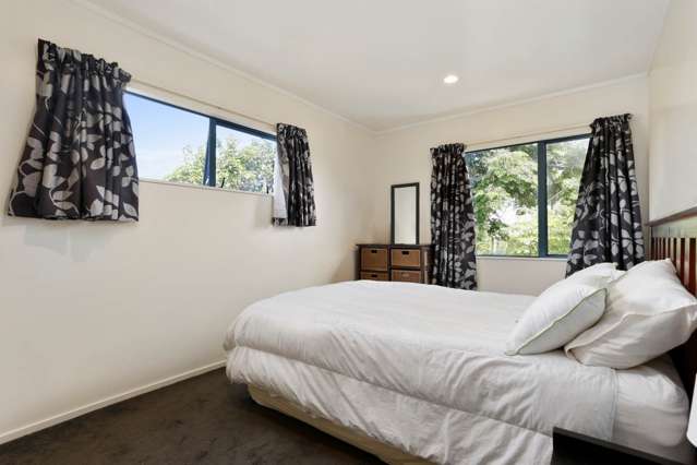1 Albizia Avenue Henderson_3