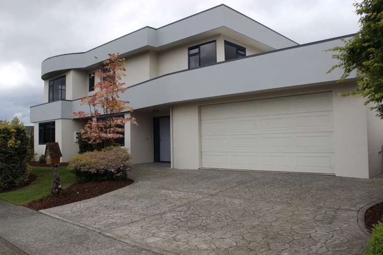 18 Mary Ann Muller Crescent Stoke_20