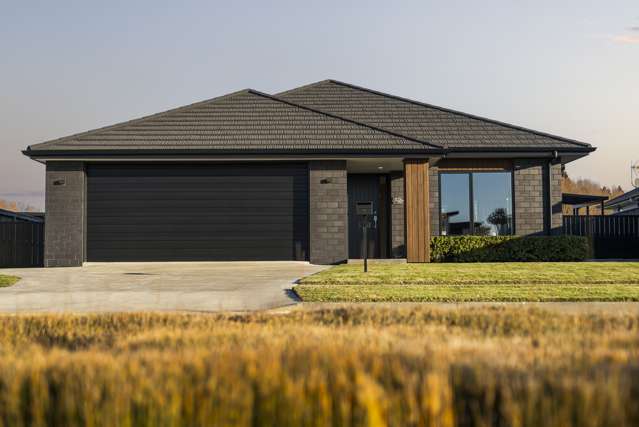 7 Kotare Drive Coastlands_3