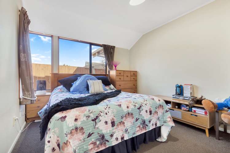 90 Aldinga Avenue Stoke_12