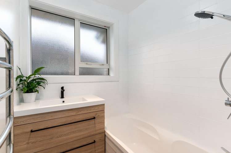 95 Springs Road Hornby_10